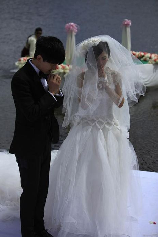 张杰谢娜婚纱照片，张杰谢娜浪漫婚纱照片 难掩好感情